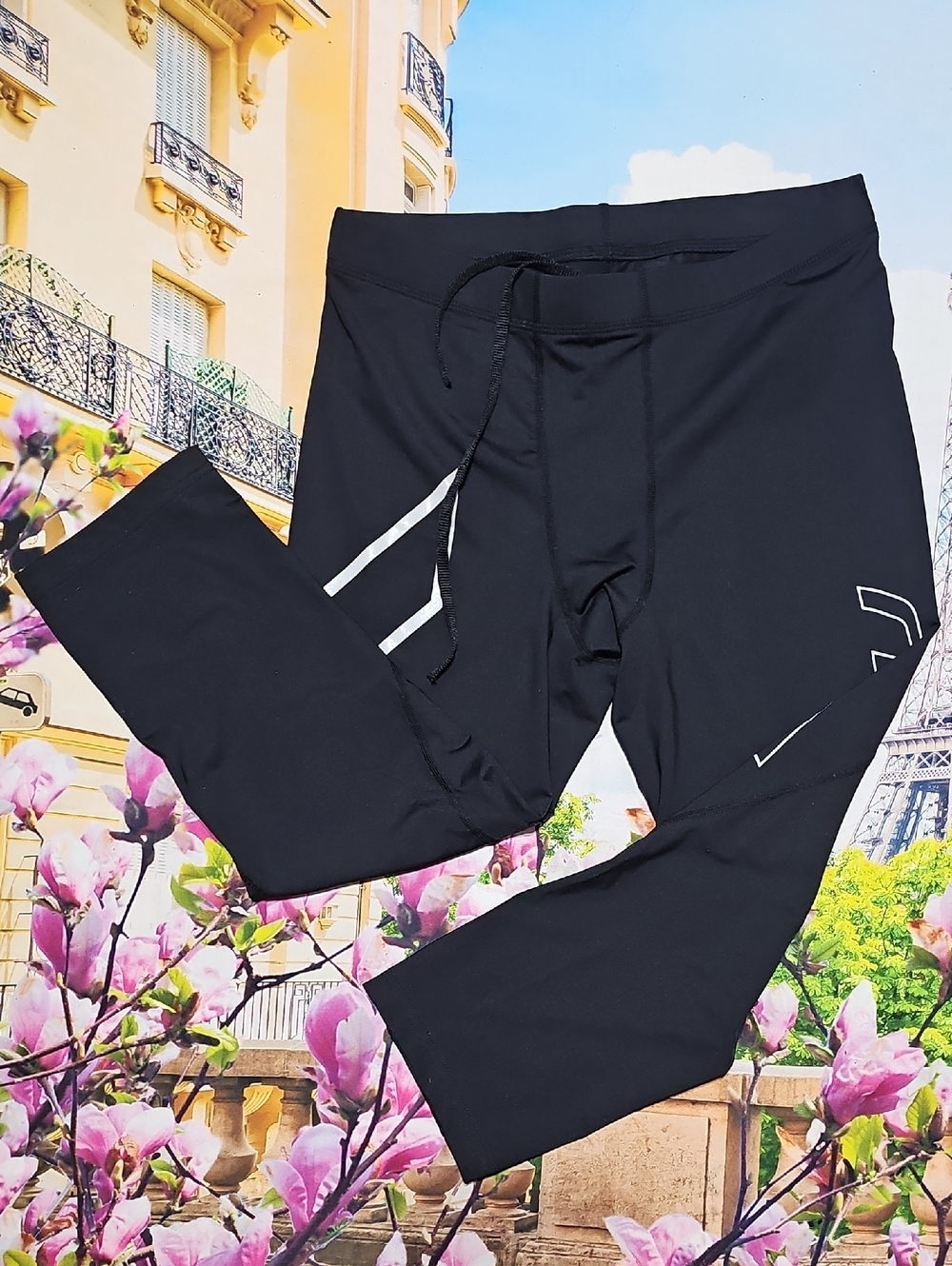 2XU Black Cropped Leggings with Logos Size XL